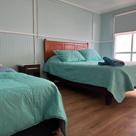 World'S End Hostal Puerto Natales Eksteriør billede