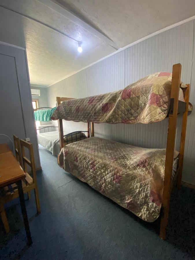 World'S End Hostal Puerto Natales Eksteriør billede